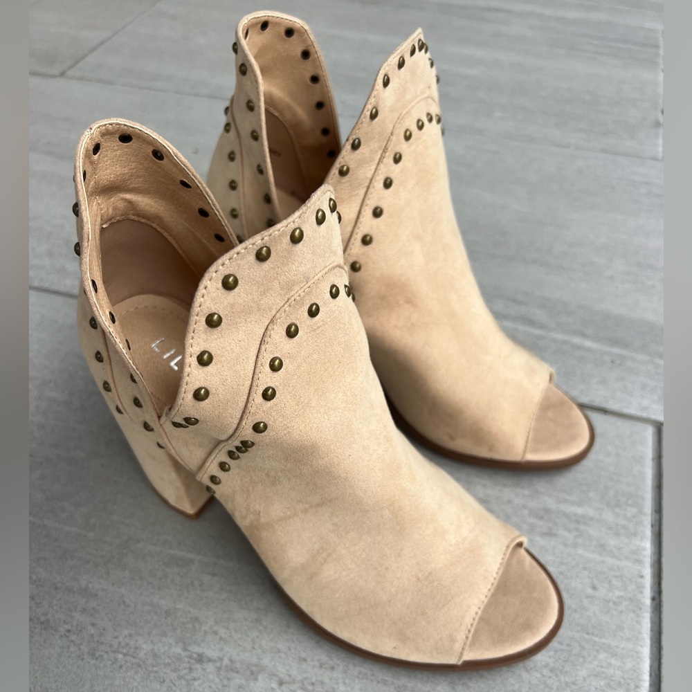 Liliana Studded Tan Booties